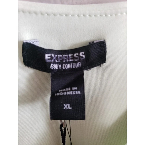 Express Bodysuit Women's XL Brightt Green Scoop Neck Thong NWT - Picture 3 of 7